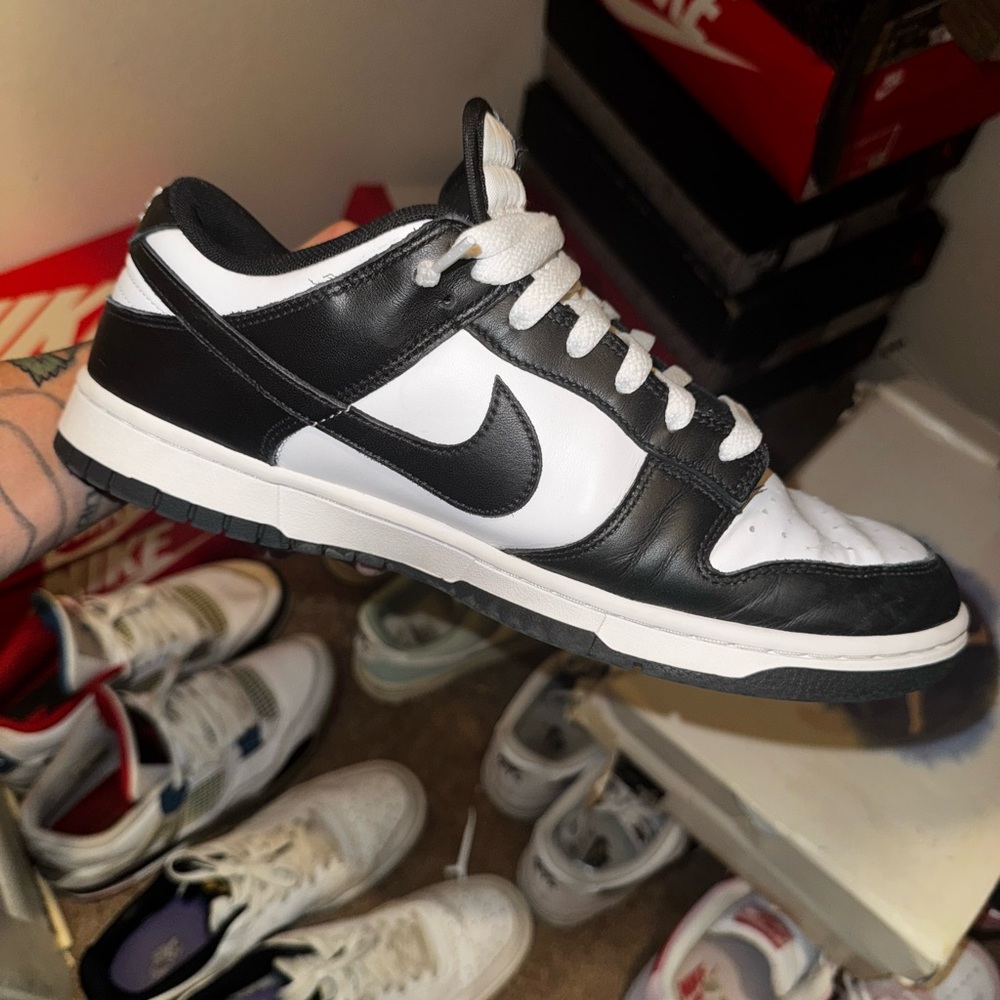 Nike Men's Black and White panda dunks